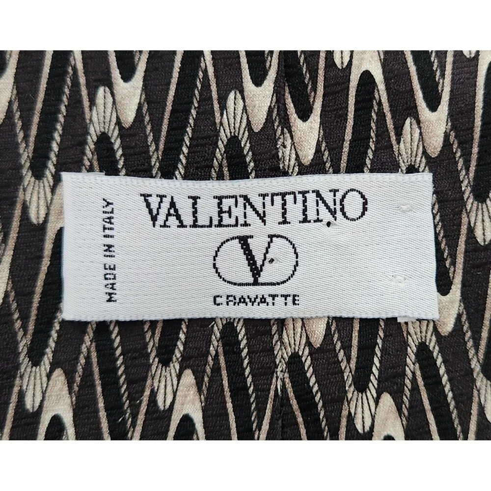 Valentino Cravatte Men’s Tie 100% Silk Black Cream Geometric Hand Made Italy